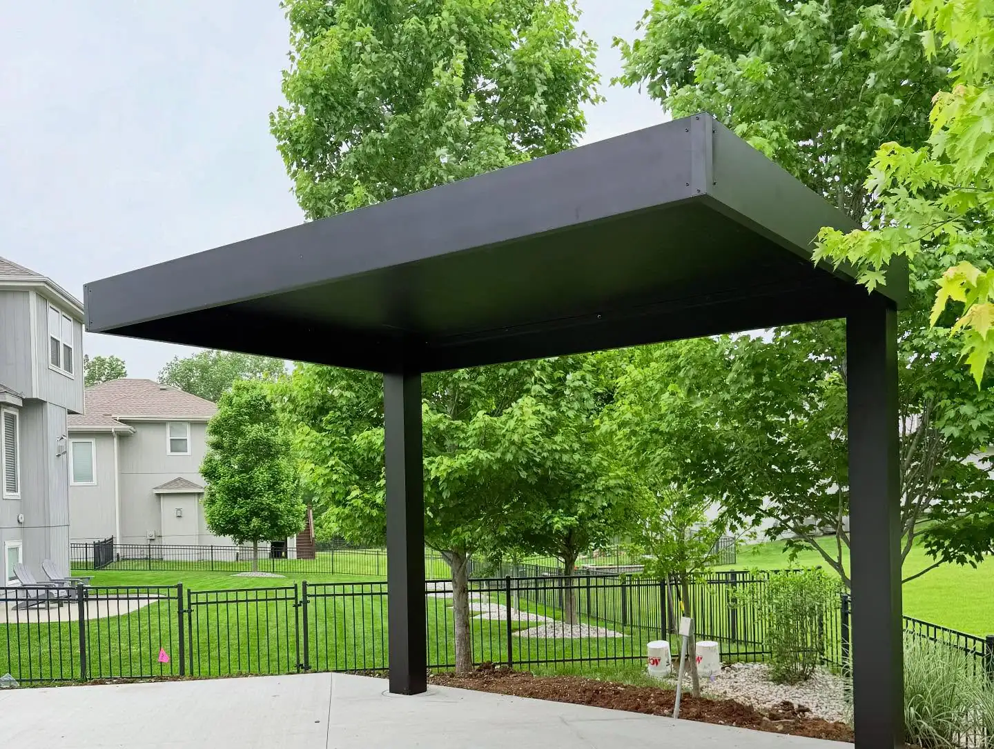 Cantilever Cover